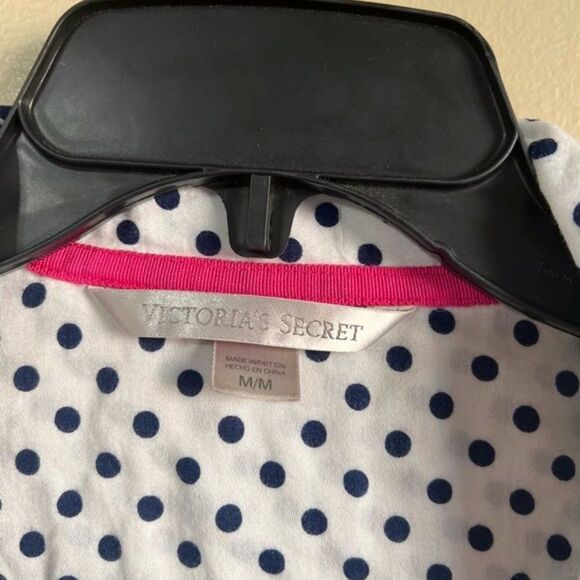 Victoria's Secret navy and white polkadot pajama top medium - Picture 3 of 6